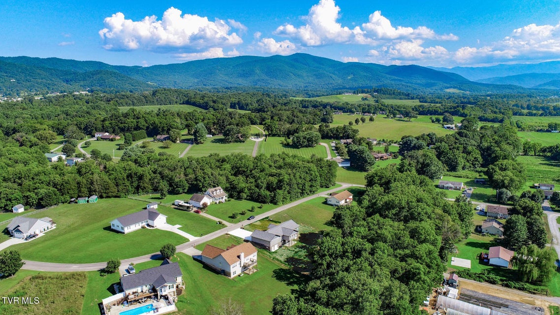 Photo #50: 116 Meadowood Dr 