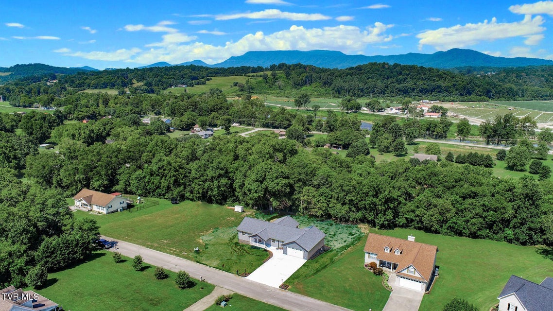 Photo #51: 116 Meadowood Dr 