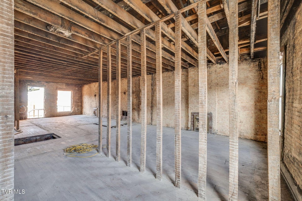 Photo #22: 132 &138 West Jackson Street