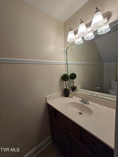 Photo #17: 404 Mountain View Road