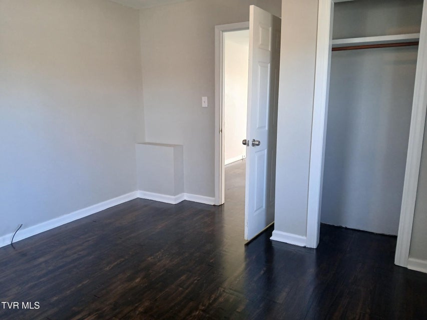 Photo #10: 136 Beaver Street