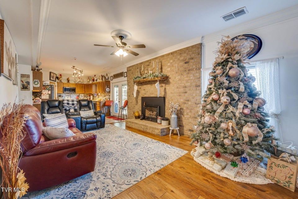 Photo #10: 1404 Van Oaks Drive