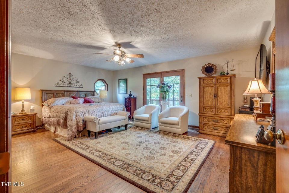 Photo #21: 137 River Road