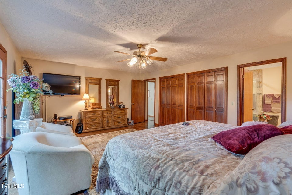 Photo #23: 137 River Road