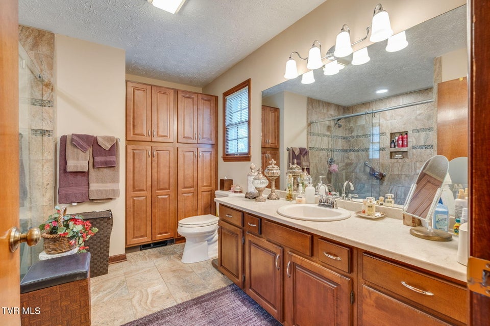 Photo #24: 137 River Road