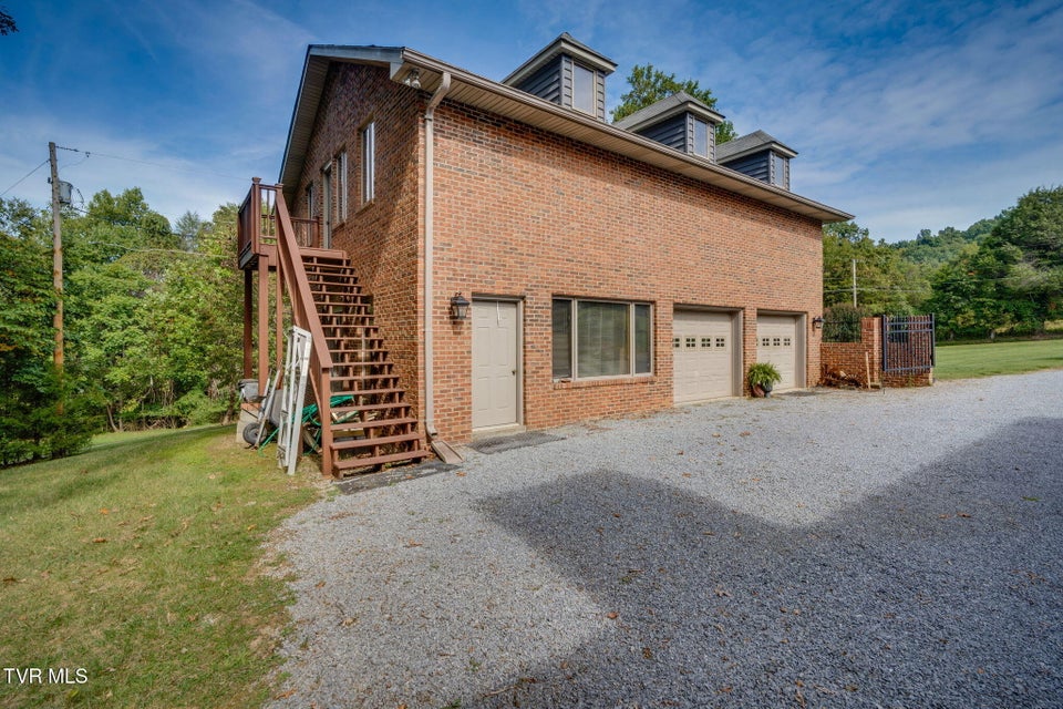 Photo #36: 137 River Road