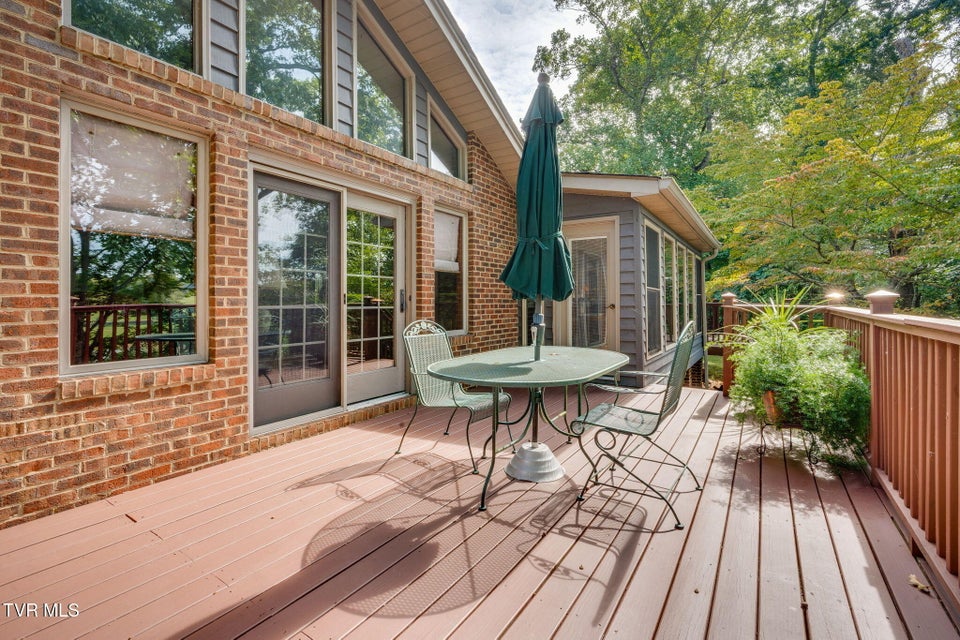 Photo #43: 137 River Road