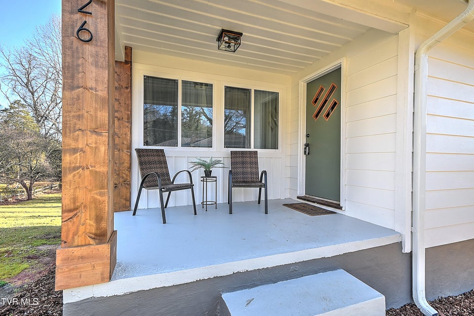 Photo #5: 326 Walnut Trail