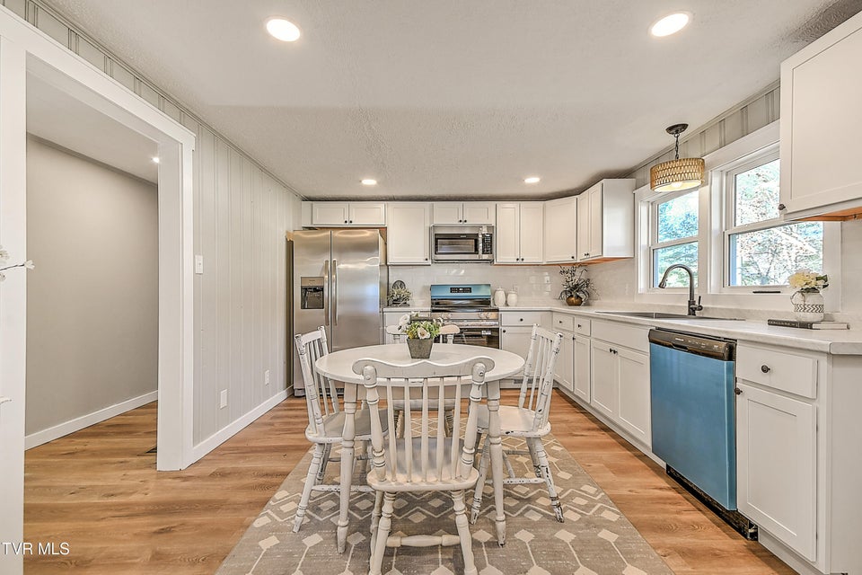 Photo #13: 326 Walnut Trail