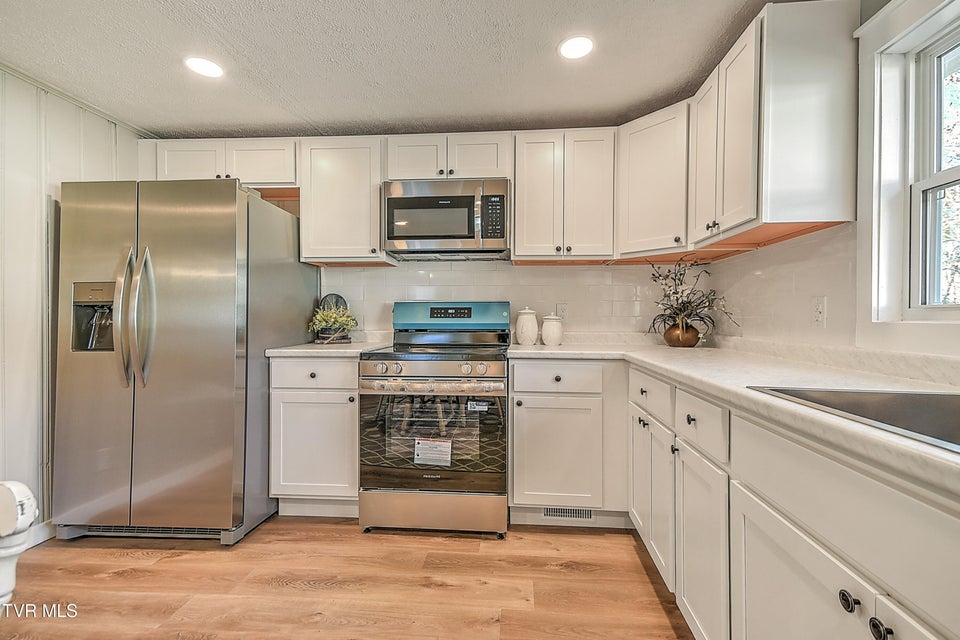 Photo #19: 326 Walnut Trail