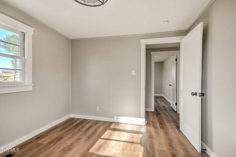 Photo #24: 326 Walnut Trail