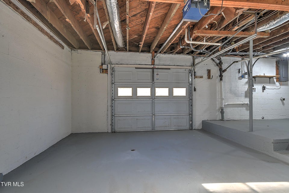 Photo #33: 326 Walnut Trail