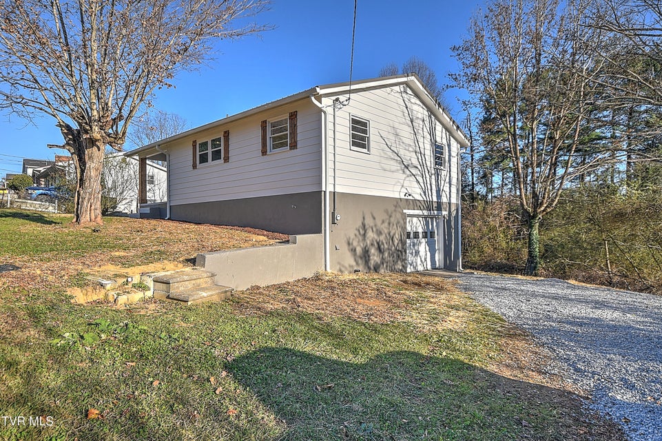 Photo #39: 326 Walnut Trail