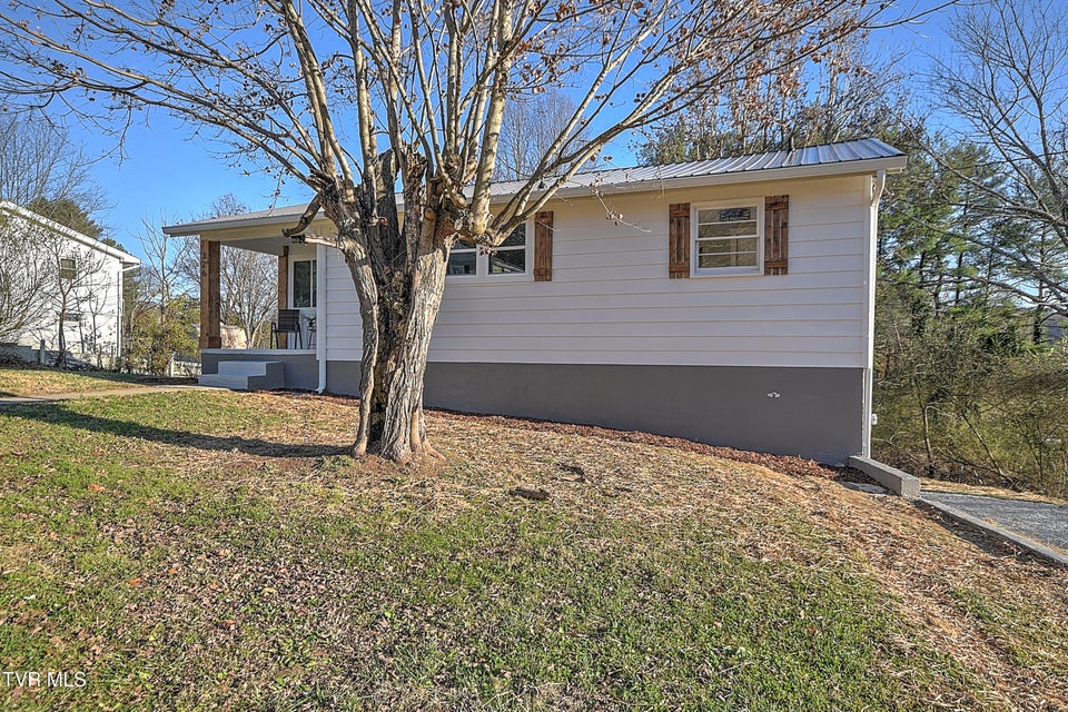 Photo #42: 326 Walnut Trail