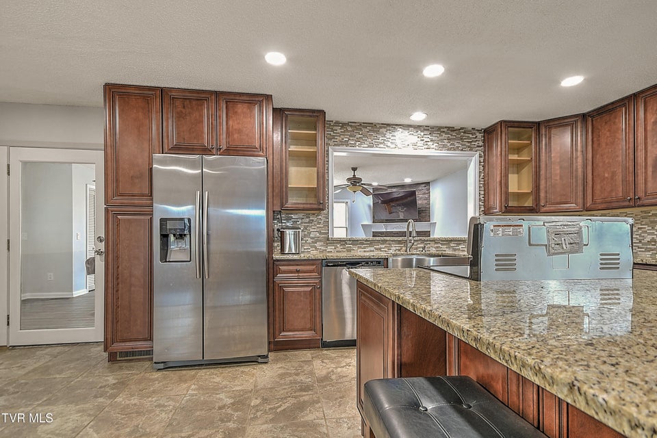 Photo #16: 1017 Harmony Road