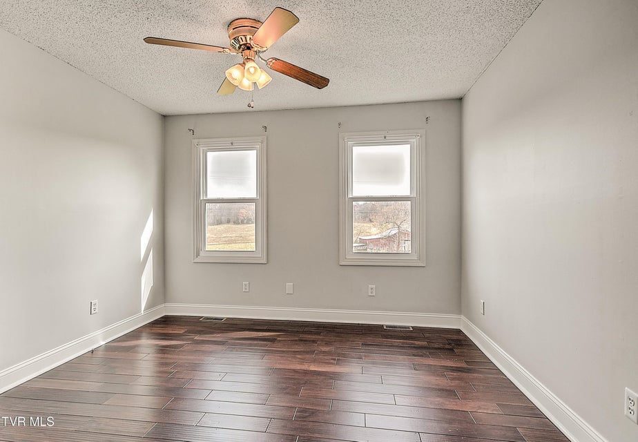 Photo #28: 1017 Harmony Road