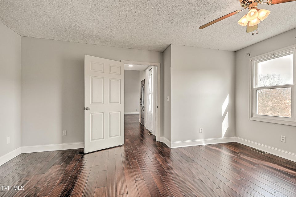 Photo #29: 1017 Harmony Road