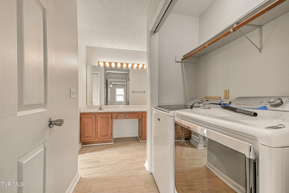 Photo #32: 1017 Harmony Road