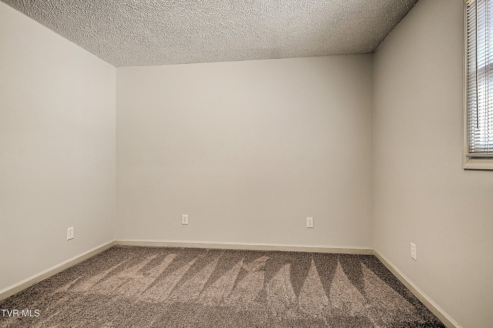 Photo #49: 1017 Harmony Road