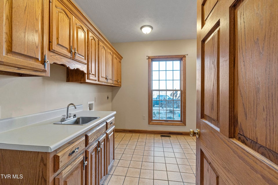 Photo #37: 600 Chuckey Pike