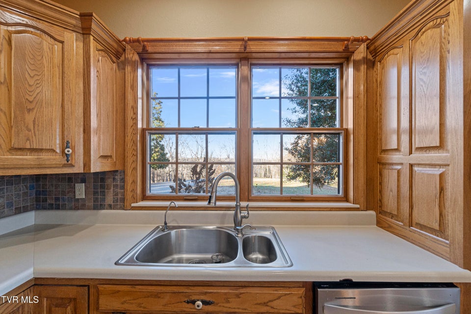 Photo #32: 600 Chuckey Pike