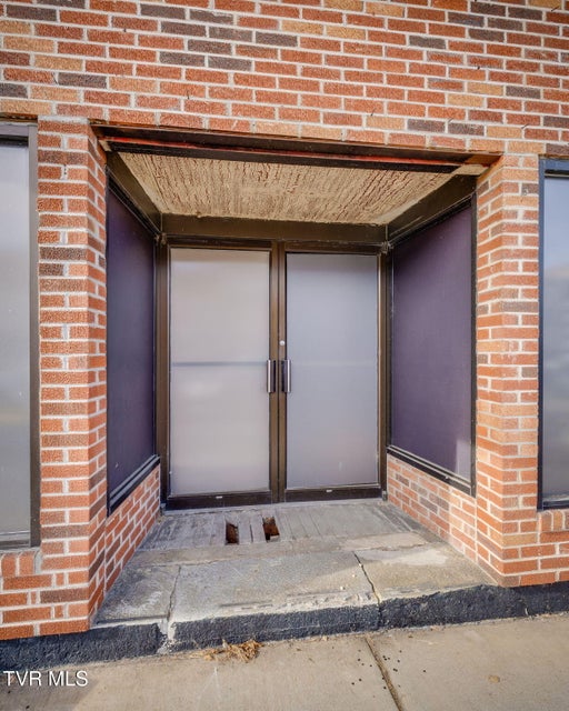 Photo #4: 138 West Jackson Street