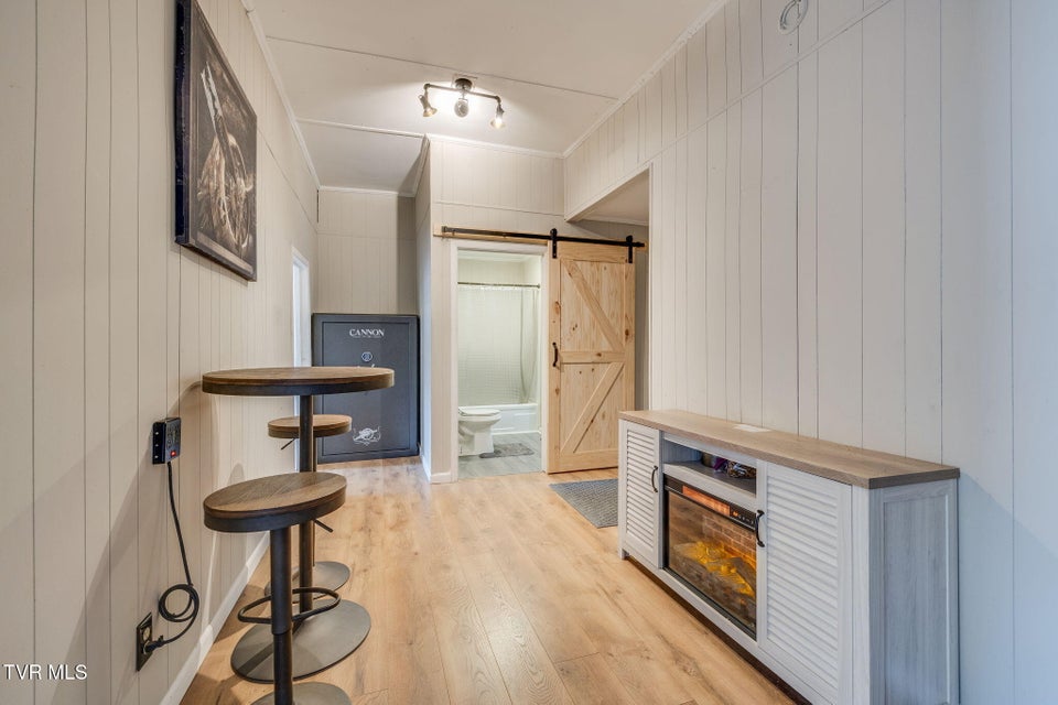 Photo #13: 138 West Jackson Street