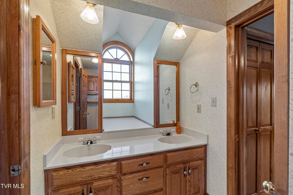 Photo #62: 600 Chuckey Pike