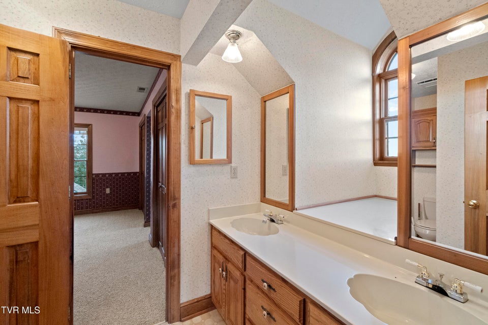 Photo #61: 600 Chuckey Pike