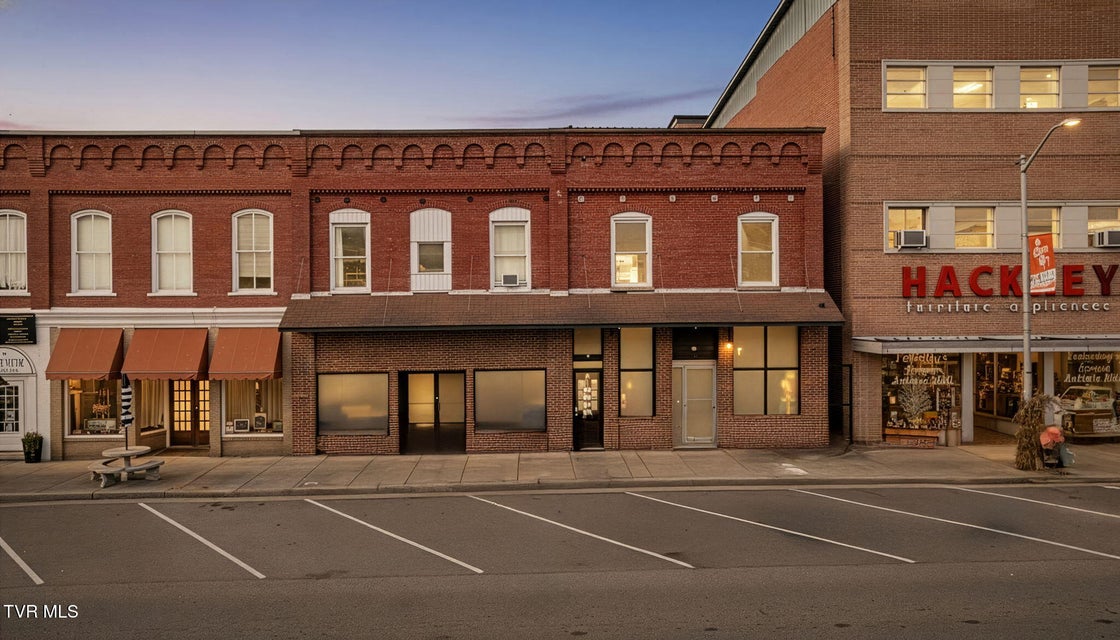 Photo #2: 132 Jackson Street