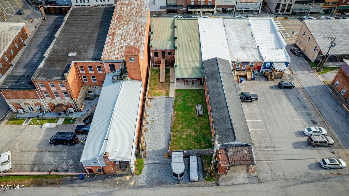 Photo #16: 132 Jackson Street