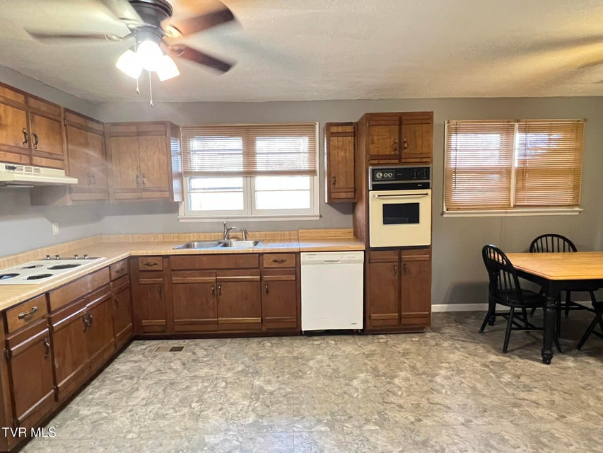 Photo #18: 229 Clint Street