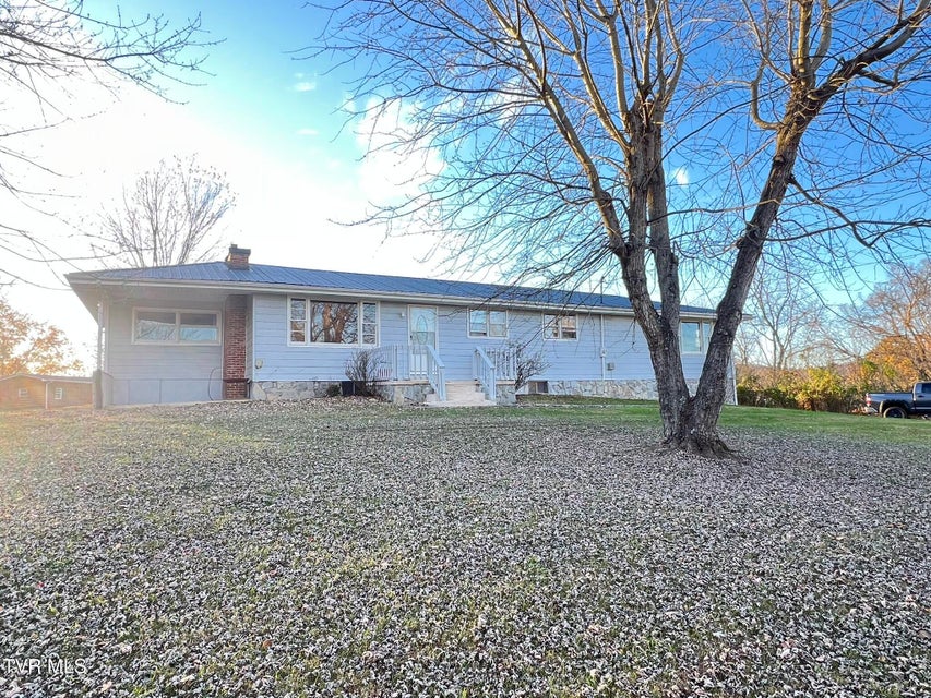 Photo #3: 229 Clint Street