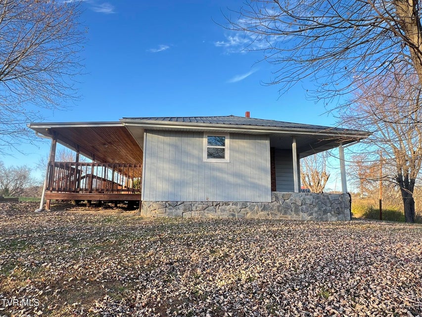 Photo #5: 229 Clint Street