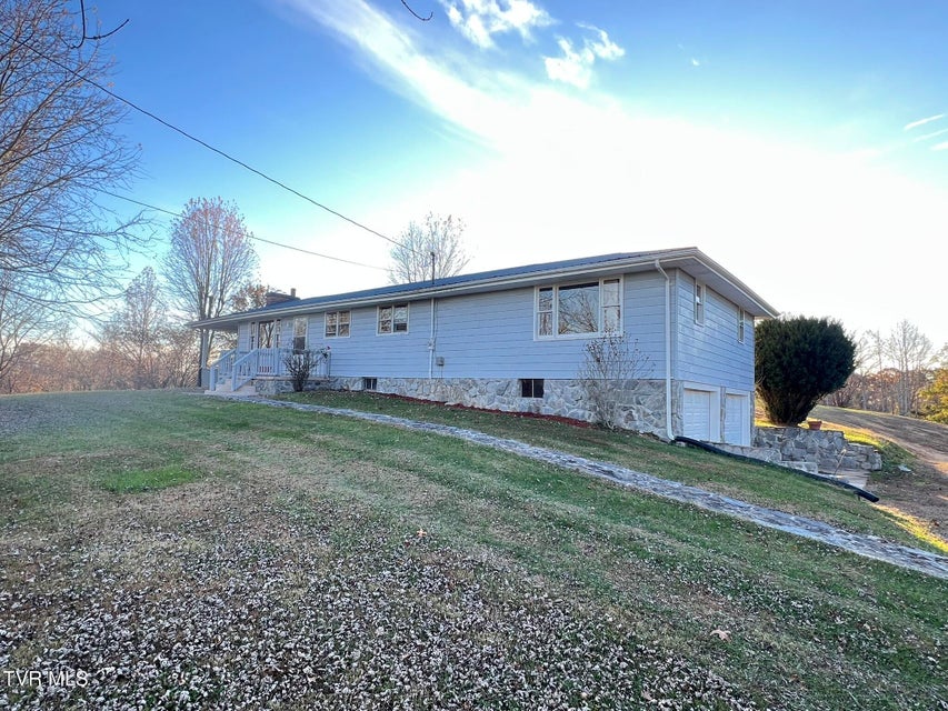 Photo #7: 229 Clint Street