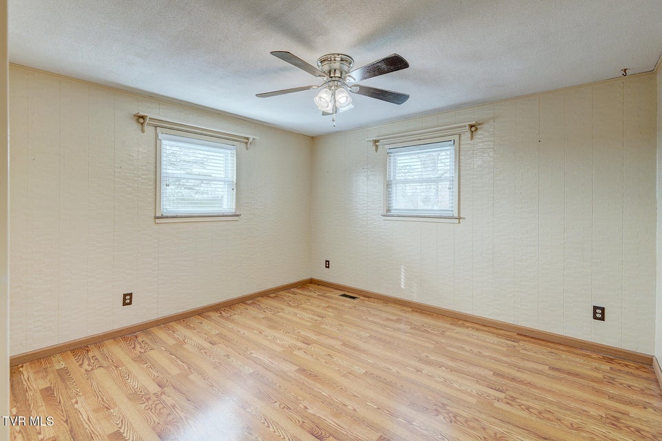 Photo #29: 280 Falcon Circle