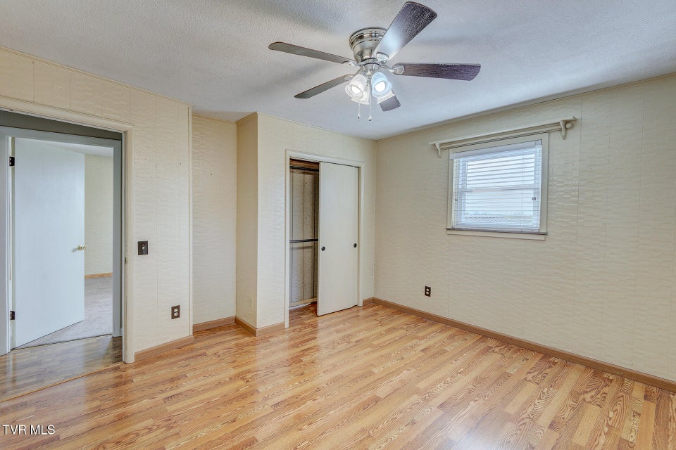 Photo #30: 280 Falcon Circle