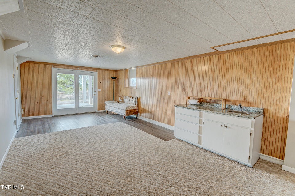 Photo #33: 280 Falcon Circle