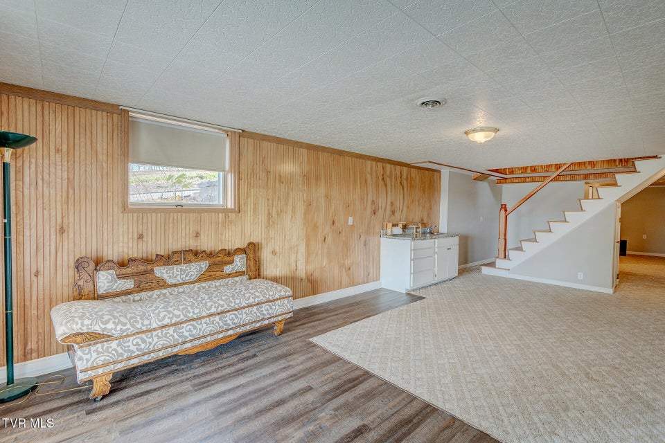 Photo #34: 280 Falcon Circle