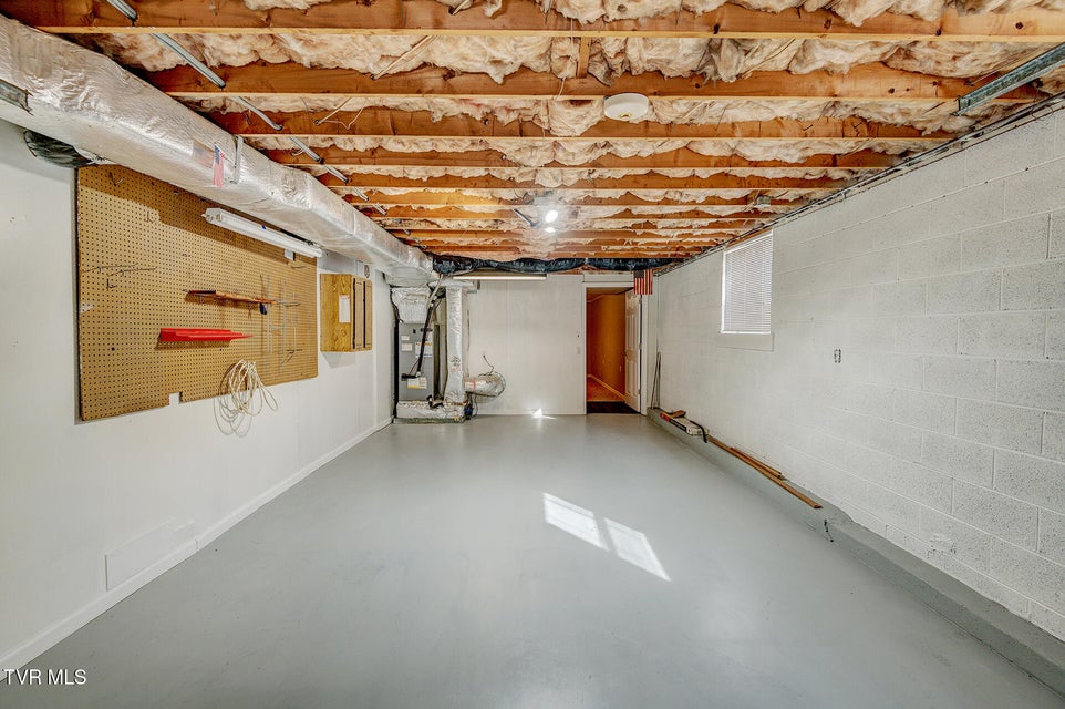 Photo #41: 280 Falcon Circle