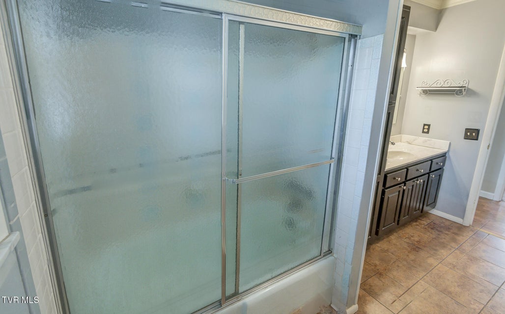 Photo #47: 280 Falcon Circle