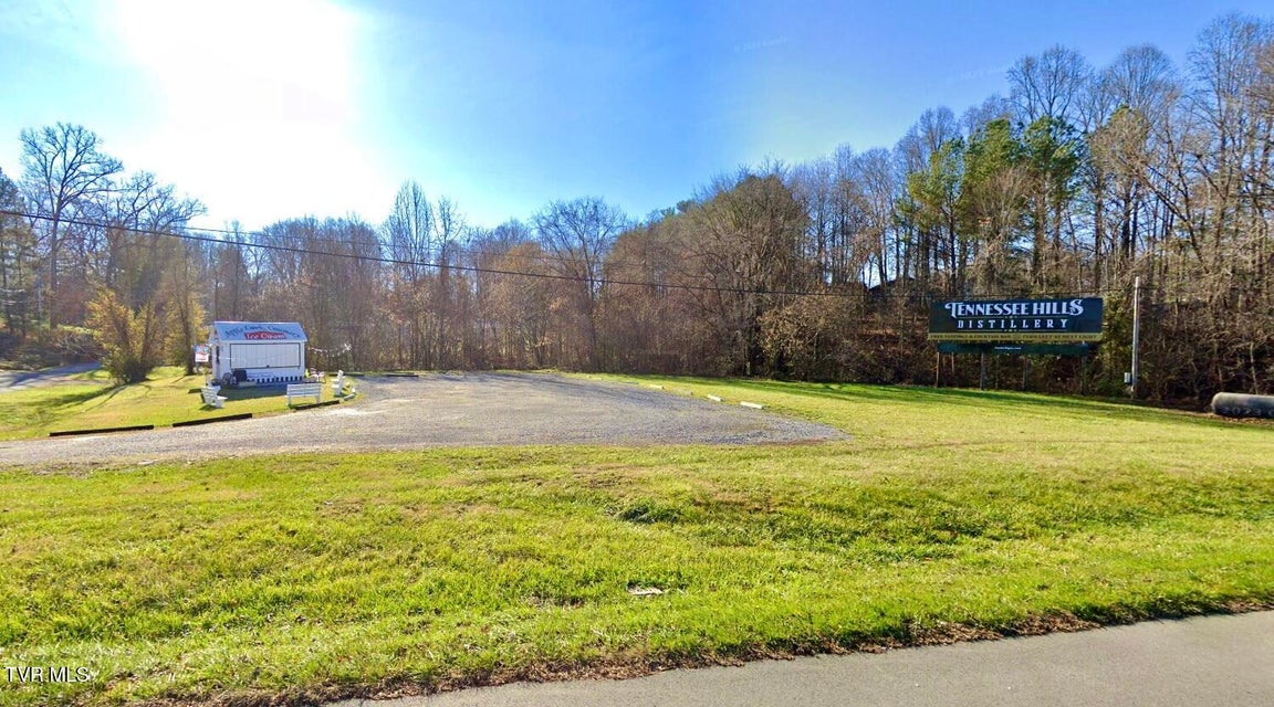 Photo #5: 211 Forest Circle