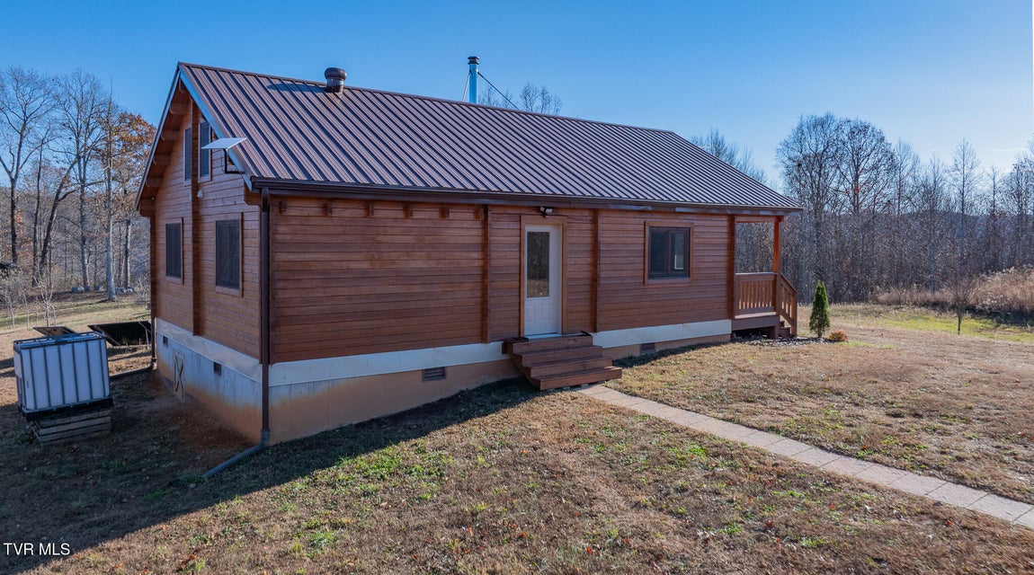 Photo #33: 642 Copper Ridge Road