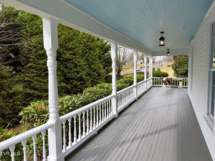 Photo #13: 208 Main Street