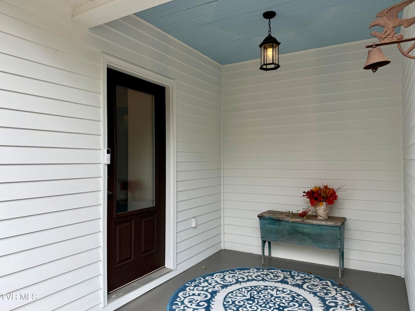 Photo #33: 208 Main Street