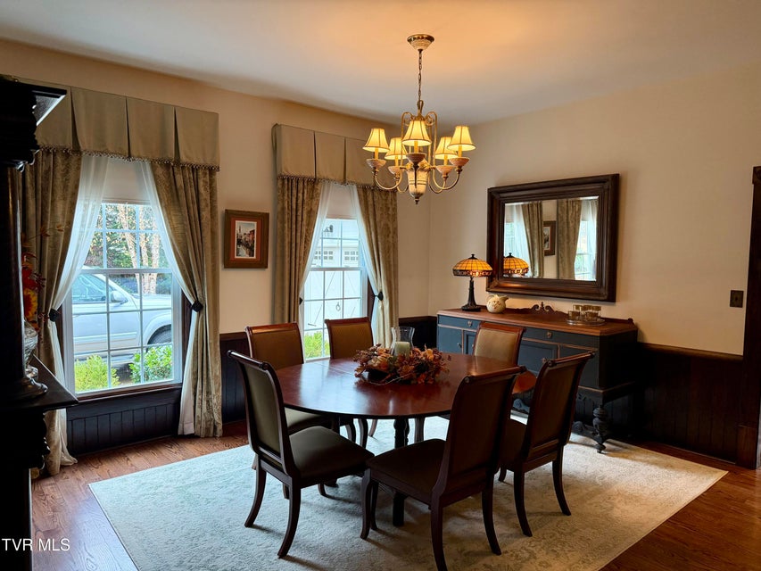 Photo #38: 208 Main Street