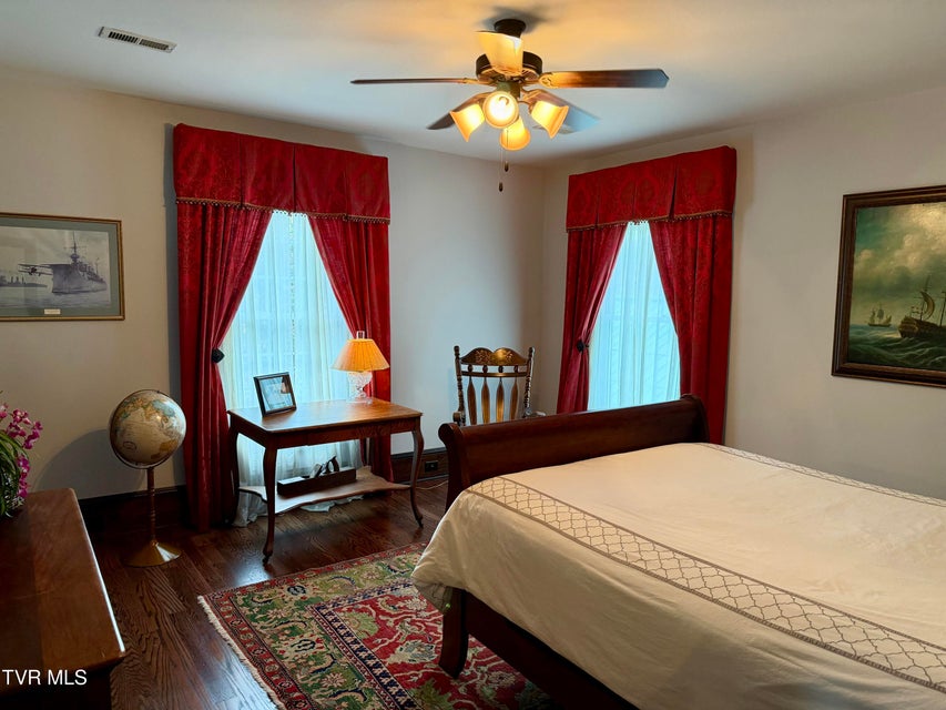 Photo #67: 208 Main Street