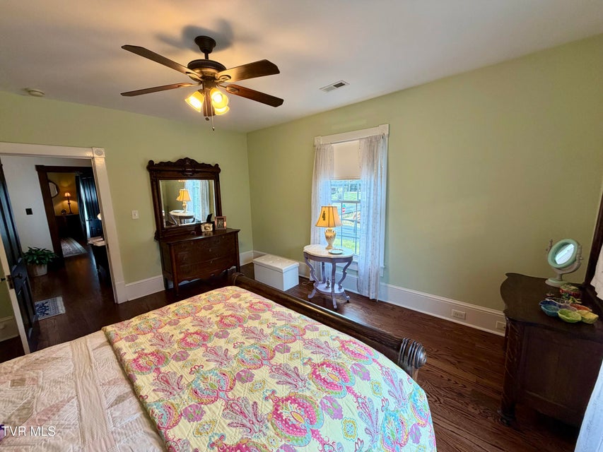 Photo #70: 208 Main Street