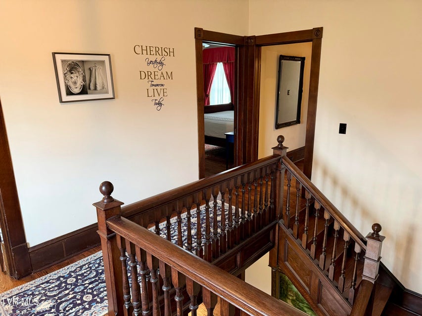 Photo #75: 208 Main Street