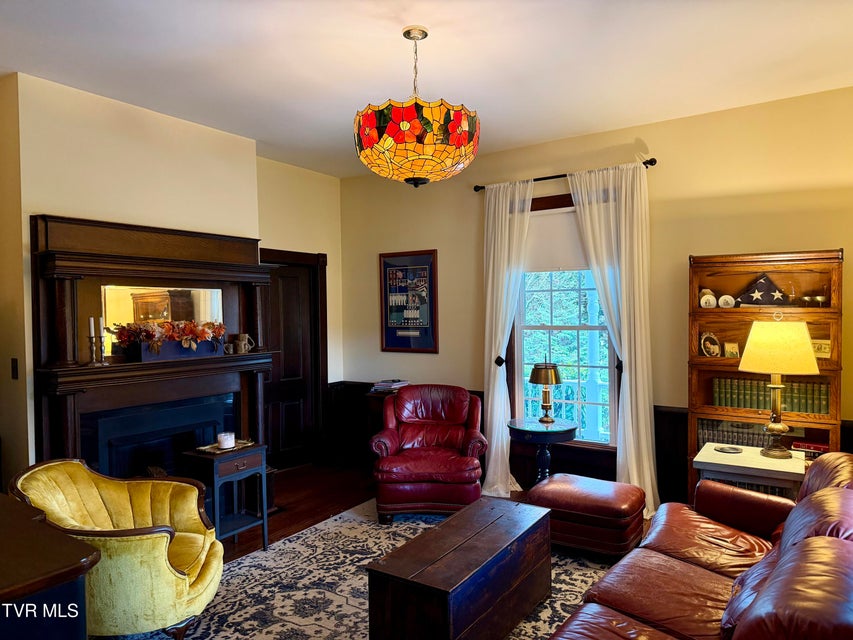 Photo #53: 208 Main Street